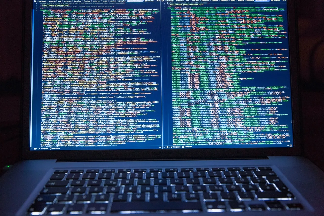 5 Awesome Facts About The Web